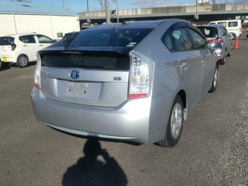 PRIUS-1