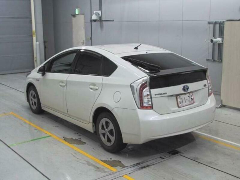 PRIUS-6