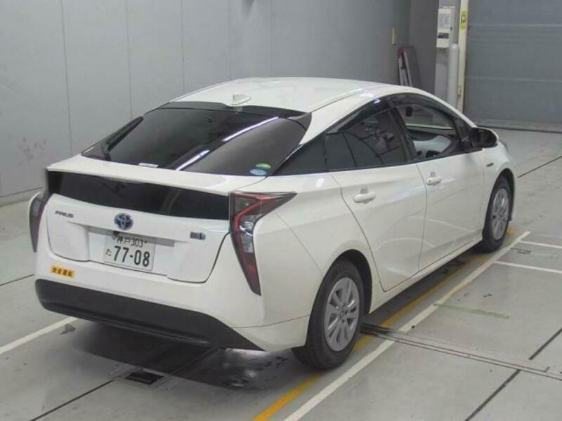 PRIUS-1