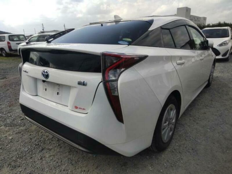 PRIUS-1