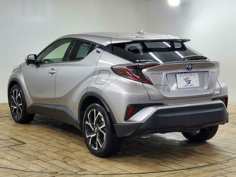 C-HR-15