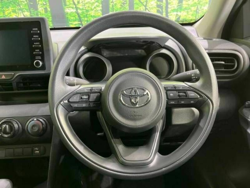 YARIS CROSS-11