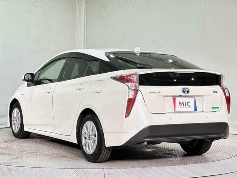 PRIUS-15