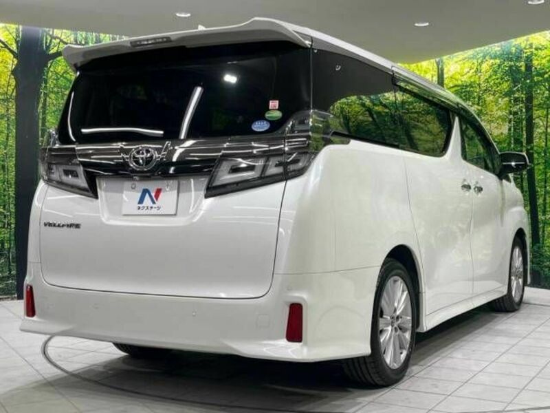 VELLFIRE-18