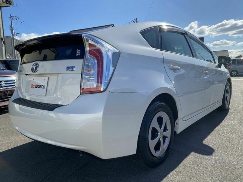 PRIUS-6