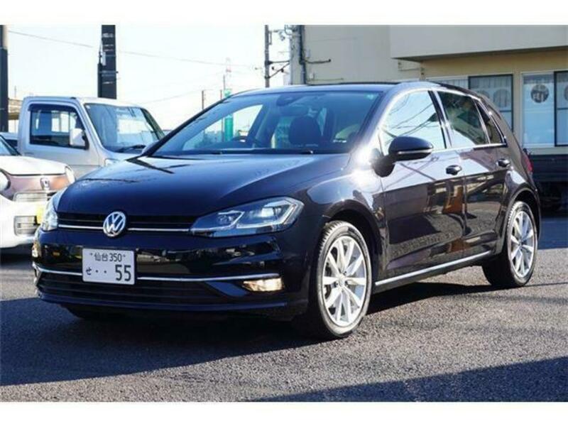 VOLKSWAGEN　GOLF