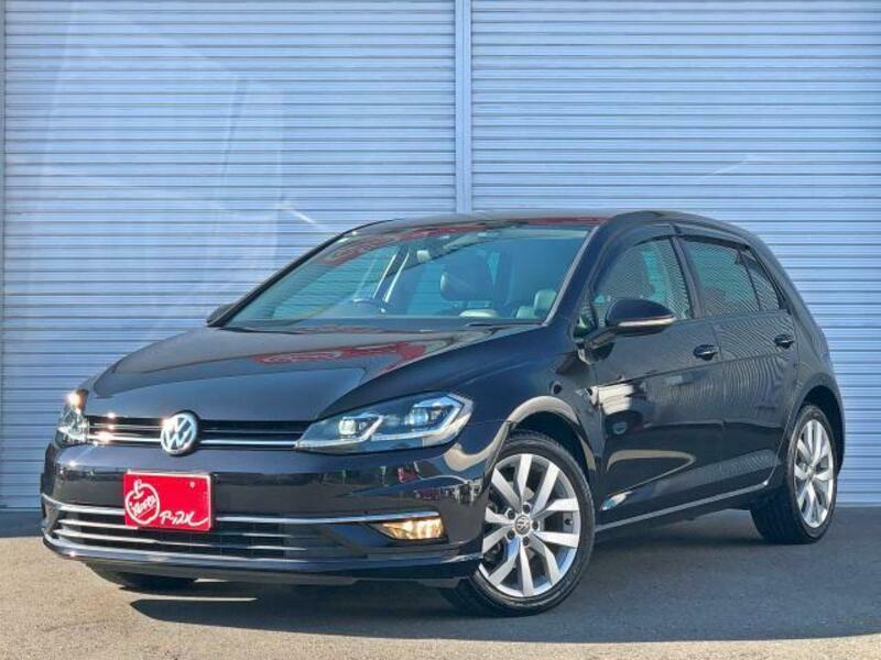 VOLKSWAGEN　GOLF