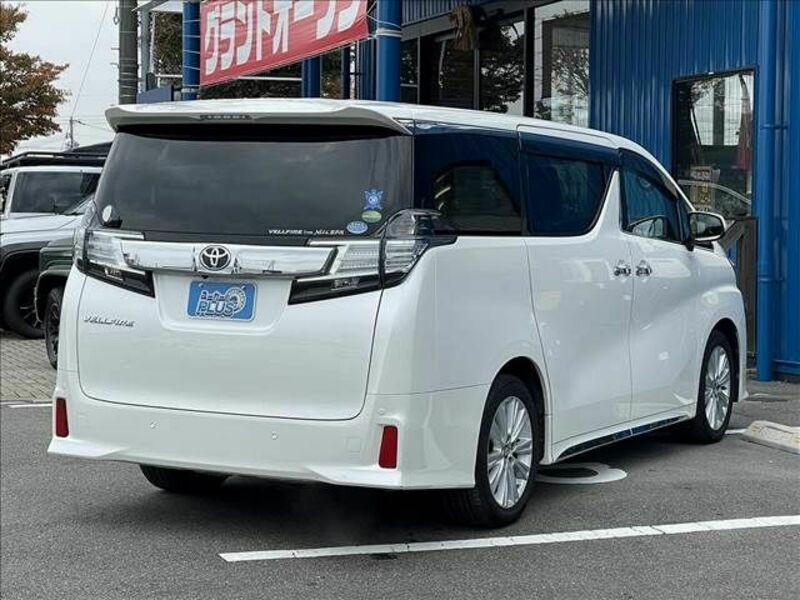 VELLFIRE-18