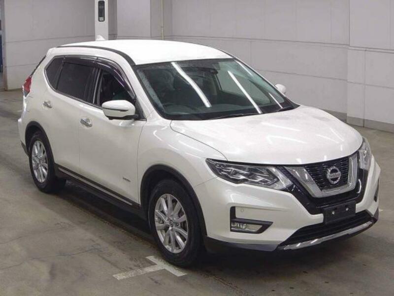 X-TRAIL