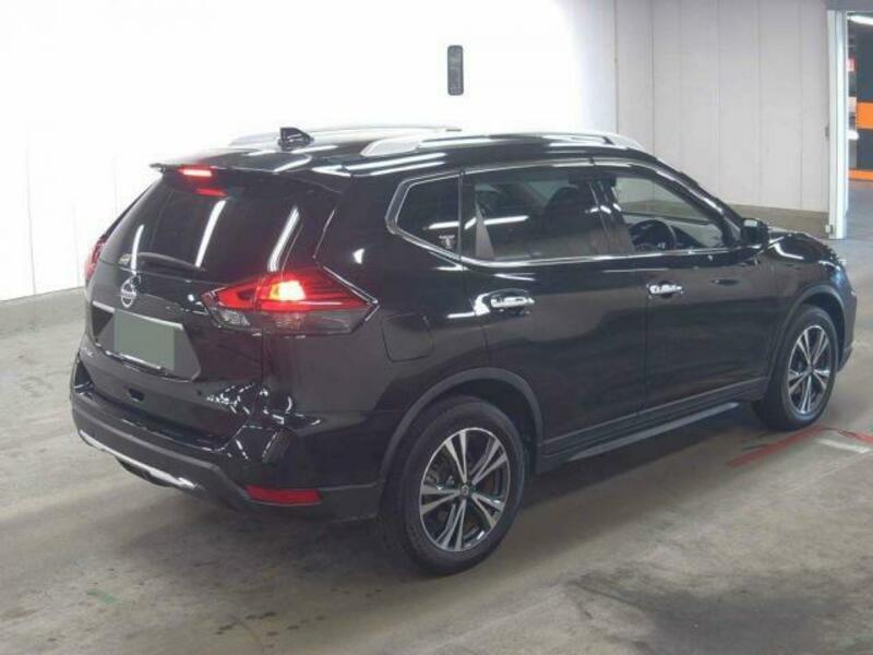 X-TRAIL-4