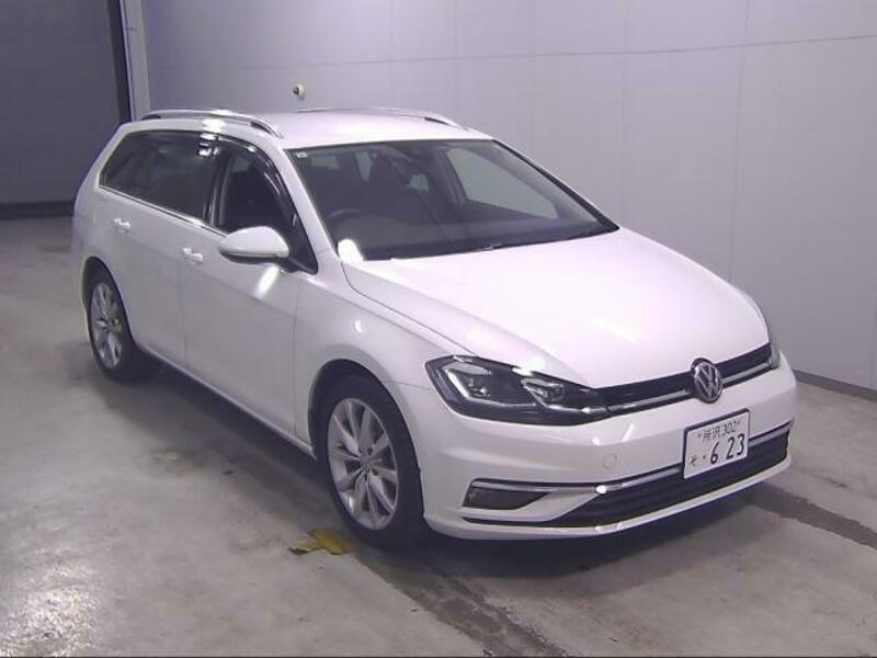 VOLKSWAGEN　GOLF VARIANT