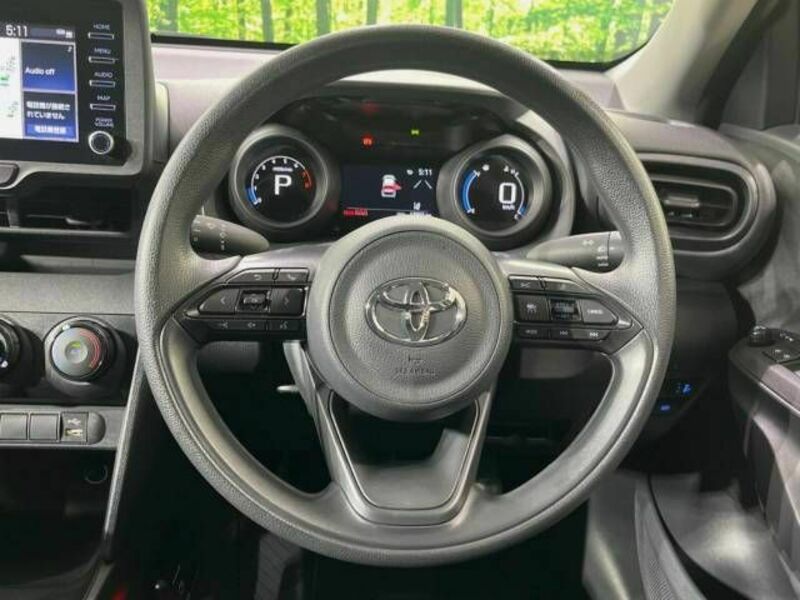 YARIS CROSS-11