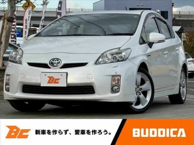 TOYOTA　PRIUS