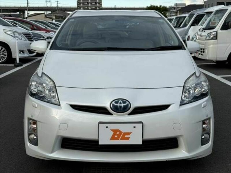 PRIUS-8