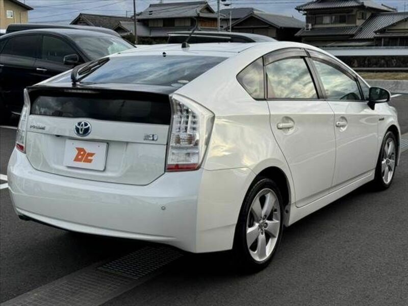 PRIUS-14