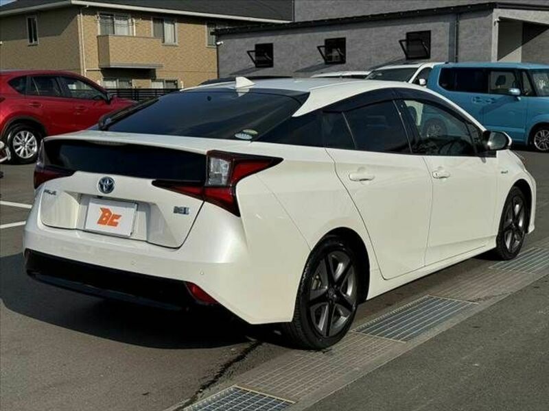 PRIUS-14