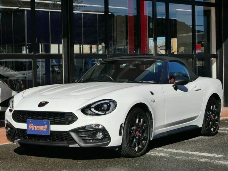 FIAT　ABARTH 124 SPIDER