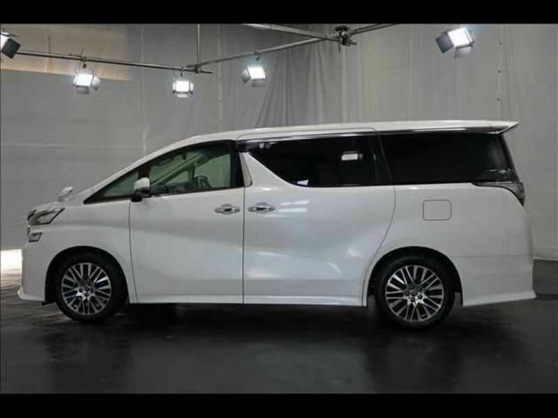 VELLFIRE-14