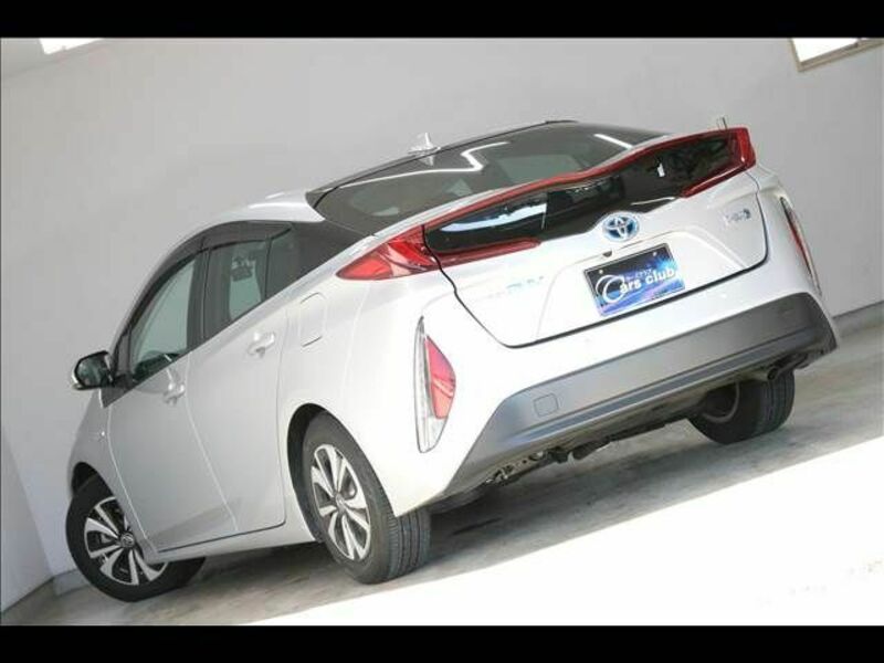 PRIUS PHV-10