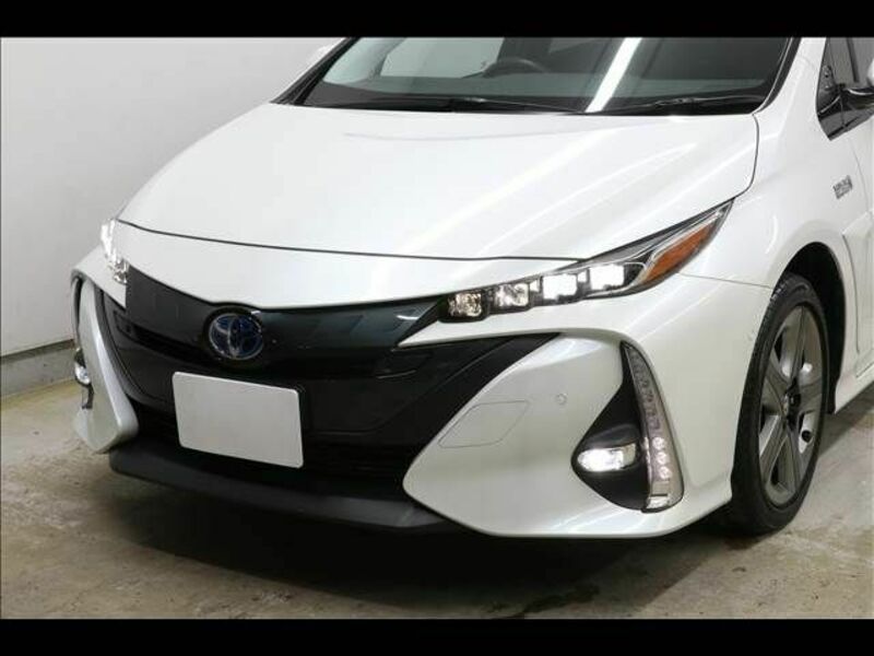 PRIUS PHV-12