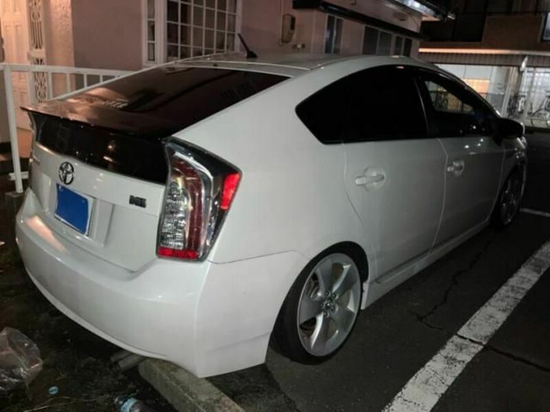 PRIUS-5