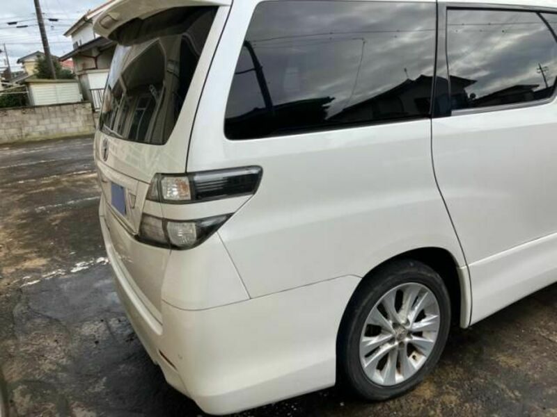 VELLFIRE-5