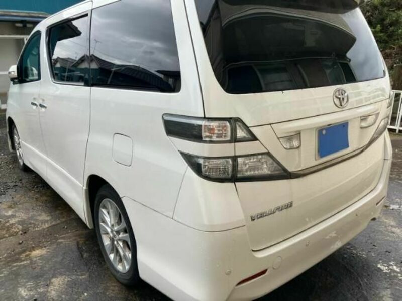 VELLFIRE-7