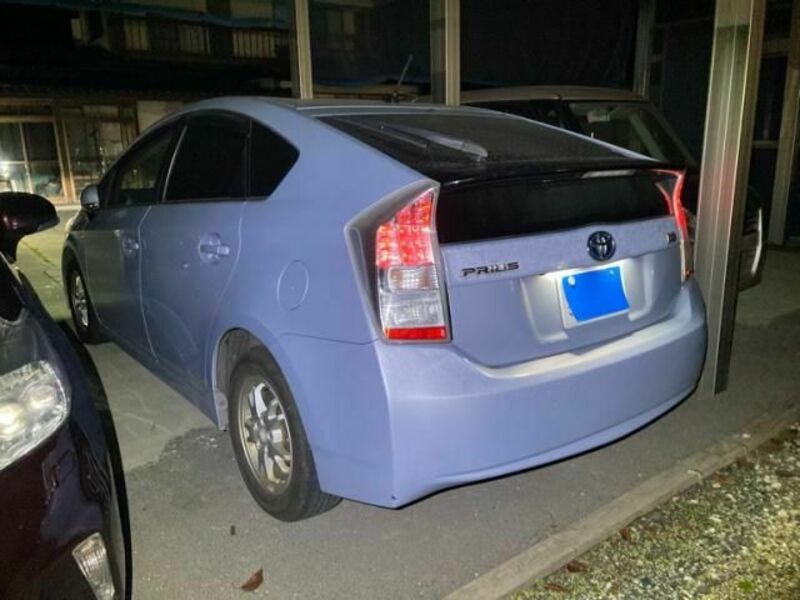 PRIUS-1