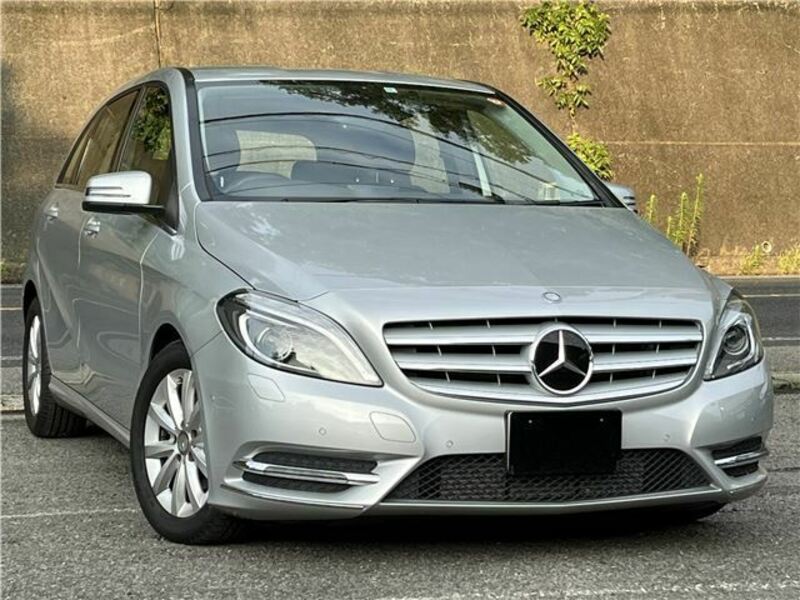 MERCEDES-BENZ　B-CLASS