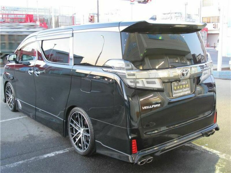 VELLFIRE-6