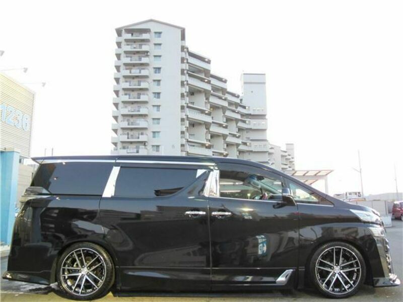 VELLFIRE-8