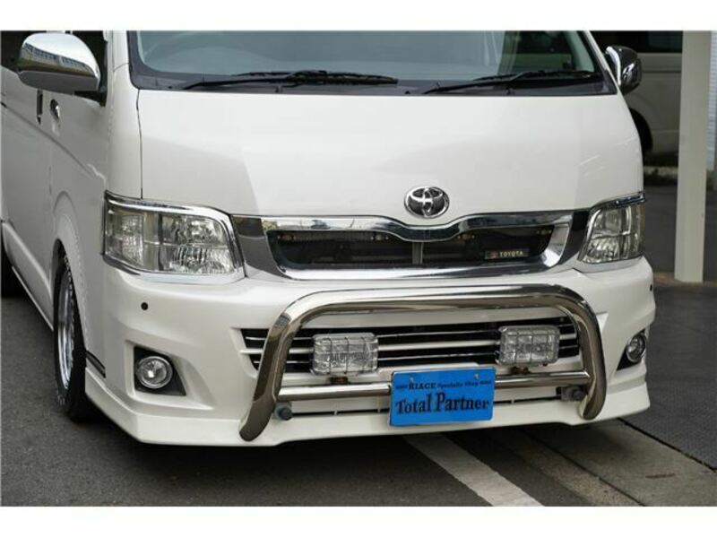 HIACE VAN-6