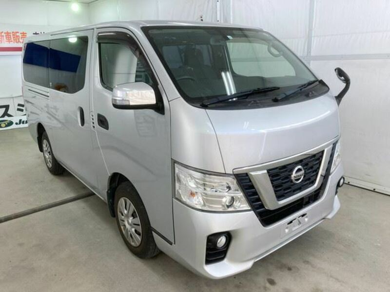 NISSAN　NV350 CARAVAN