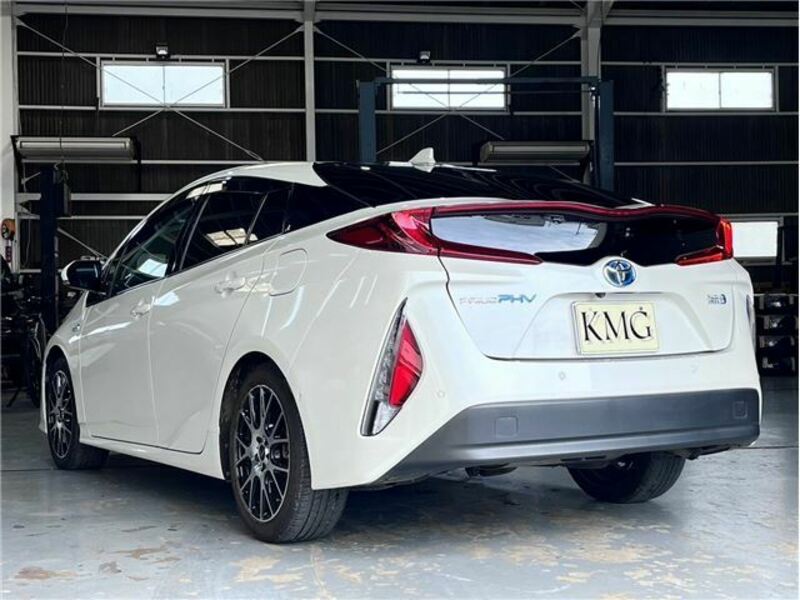 PRIUS PHV-7