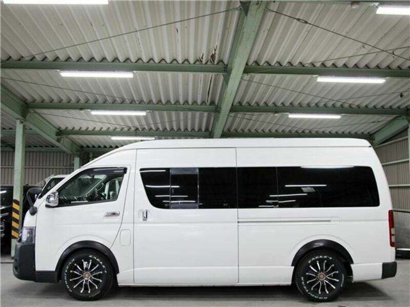 HIACE VAN-22