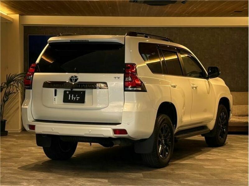 LAND CRUISER PRADO-3