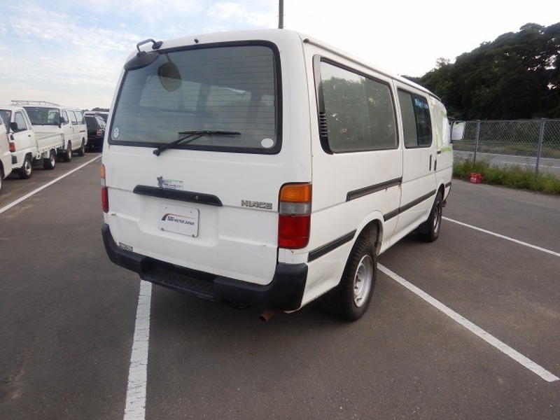 HIACE VAN-11