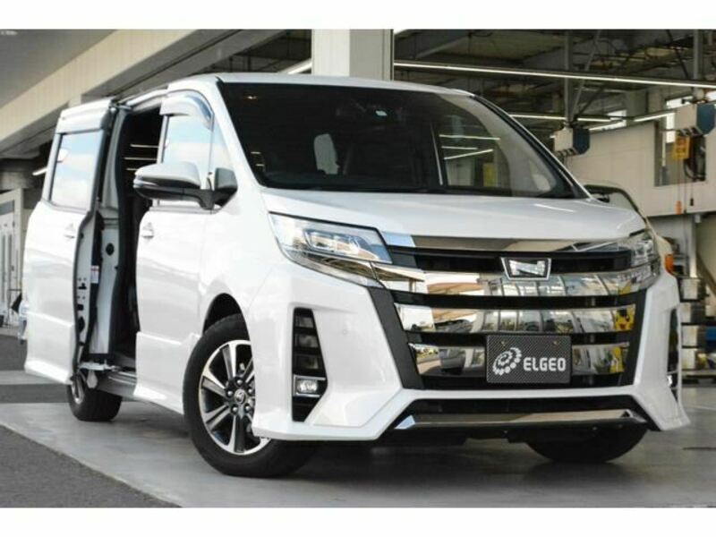 TOYOTA　NOAH