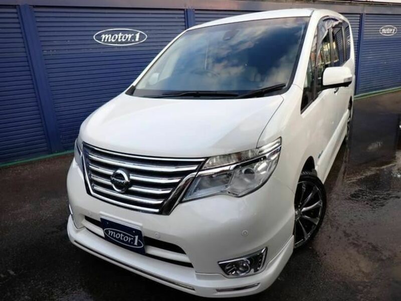 NISSAN　SERENA