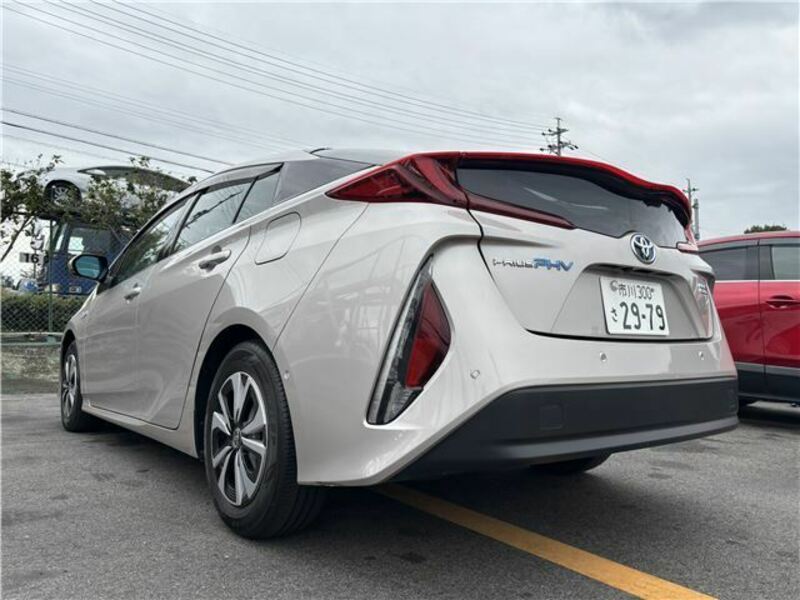 PRIUS PHV-3