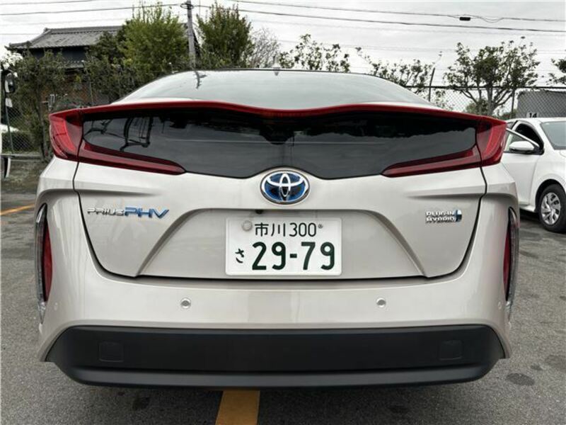 PRIUS PHV-8