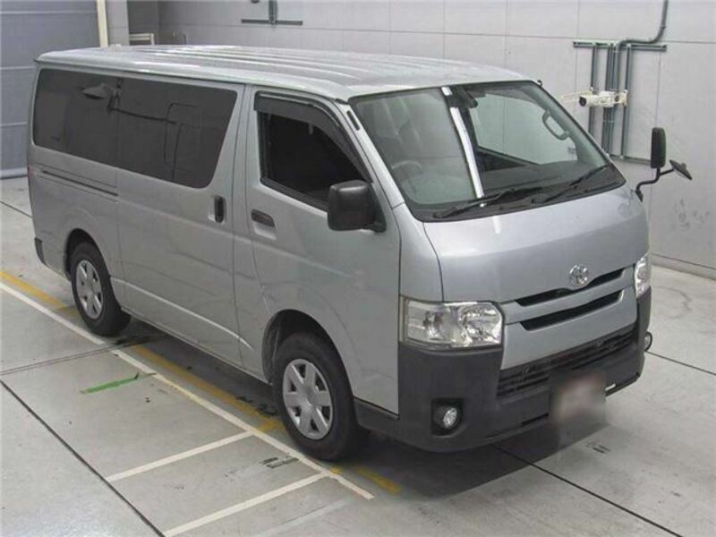 HIACE-4