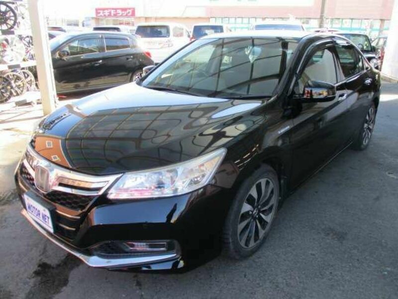 HONDA　ACCORD HYBRID