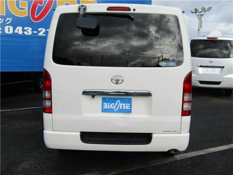 HIACE-1