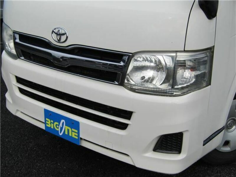 HIACE-9