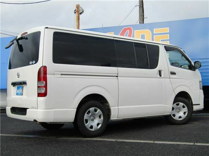 HIACE-35