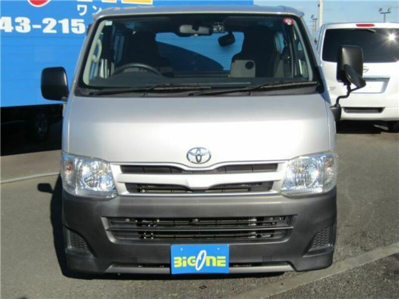 HIACE VAN-14