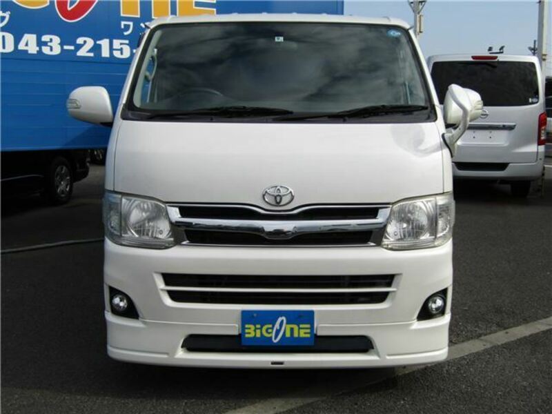 HIACE VAN-8