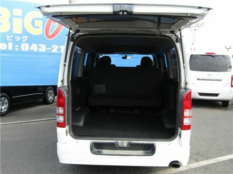 HIACE VAN-37