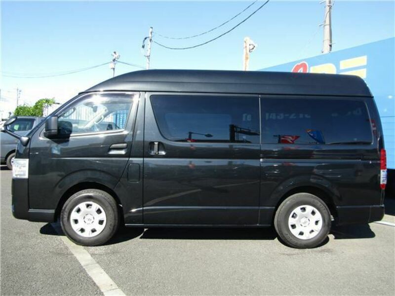 HIACE VAN-11